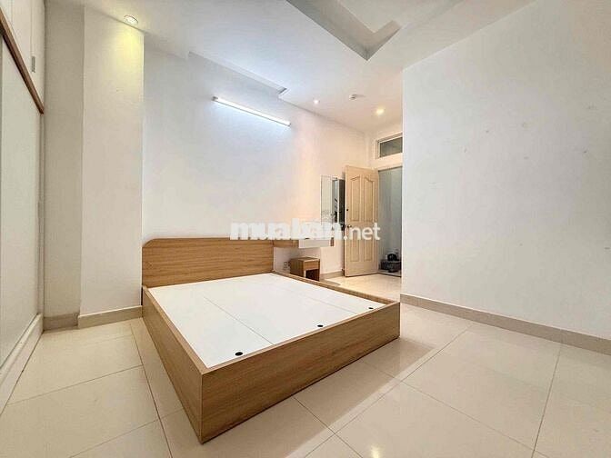 Cho thuê phòng trọ 25m² gần UEF, HUTECH, Hồng Bàng - Bình Thạnh