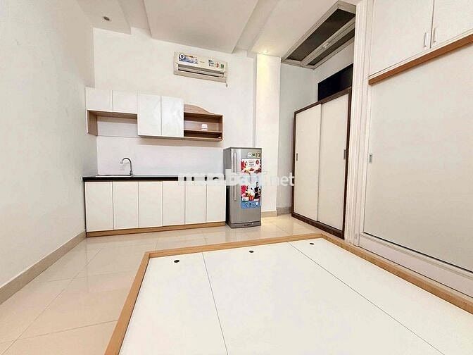 Cho thuê phòng trọ 25m² gần UEF, HUTECH, Hồng Bàng - Bình Thạnh