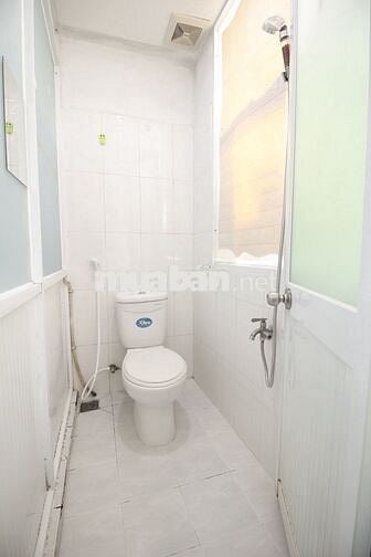 Giá 2tr7/tháng, cửa sổ thoáng Đường Cách Mạng Tháng Tám Quận 10
