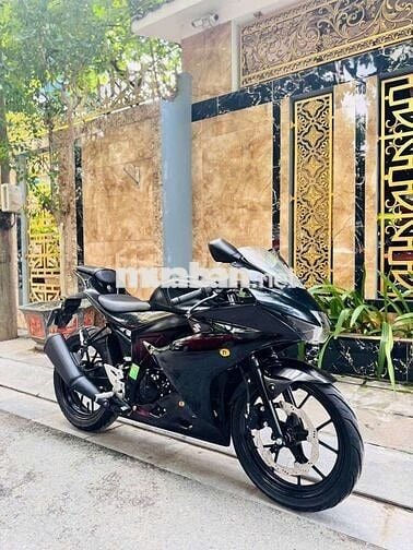 Suzuki GSX R150 2021 Đen Smartkey biển29 đẹp keng 