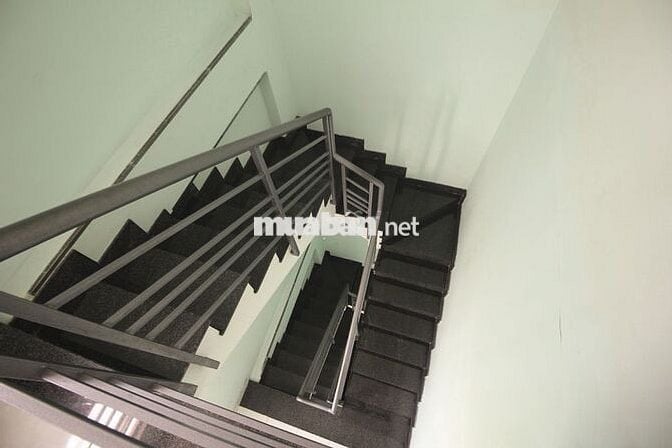 Giá 2tr7/tháng, cửa sổ thoáng Đường Cách Mạng Tháng Tám Quận 10