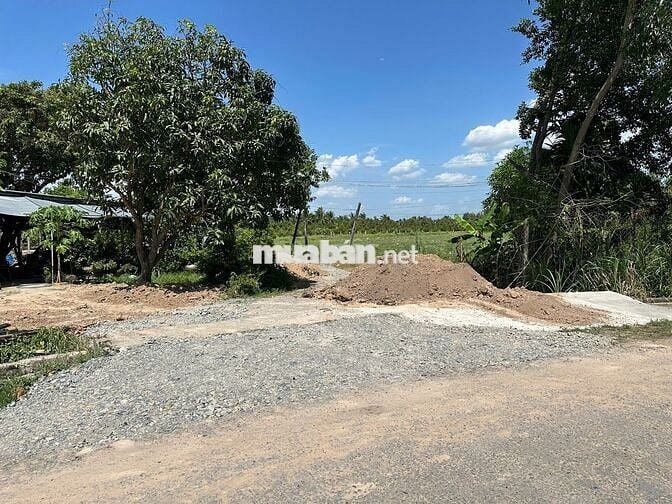 6x40 có 140m2 thổ cư. Ngay KCN Phước Đông. 480tr. Rẻ