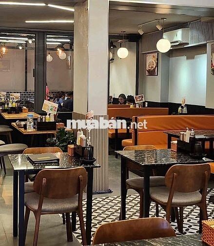TRUYỀN THUYẾT CHAMPONG Q1 TUYỂN DỤNG
