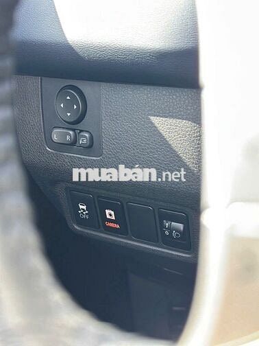 XPANDER CROSS 2024 MÀU ĐEN – SIÊU LƯỚT 18.000 KM