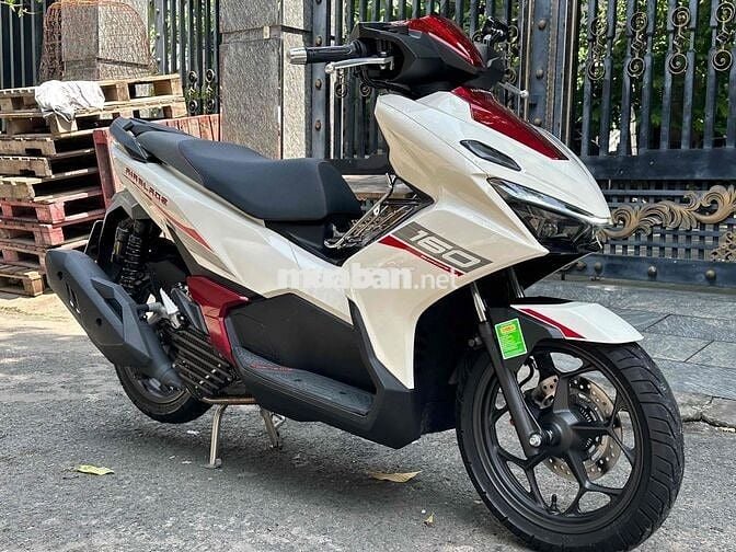 Honda Air Blade 160 2026 Trắng đỏ 13796 km