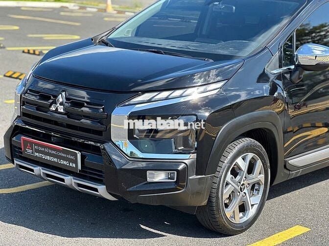 XPANDER CROSS 2024 MÀU ĐEN – SIÊU LƯỚT 18.000 KM