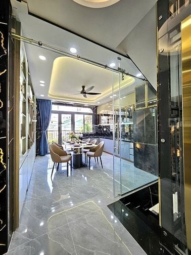 Nhà phố đúc 7 tầng, Mặt Tiền Đường 12m - Tân Thới Nhất 02, Quận 12