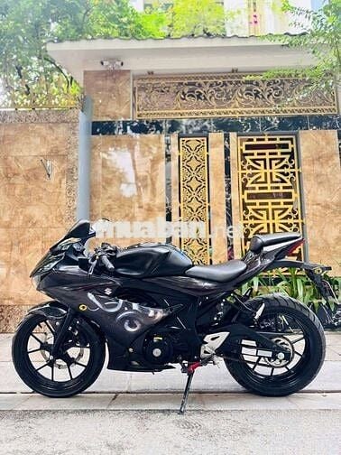 Suzuki GSX R150 2021 Đen Smartkey biển29 đẹp keng 