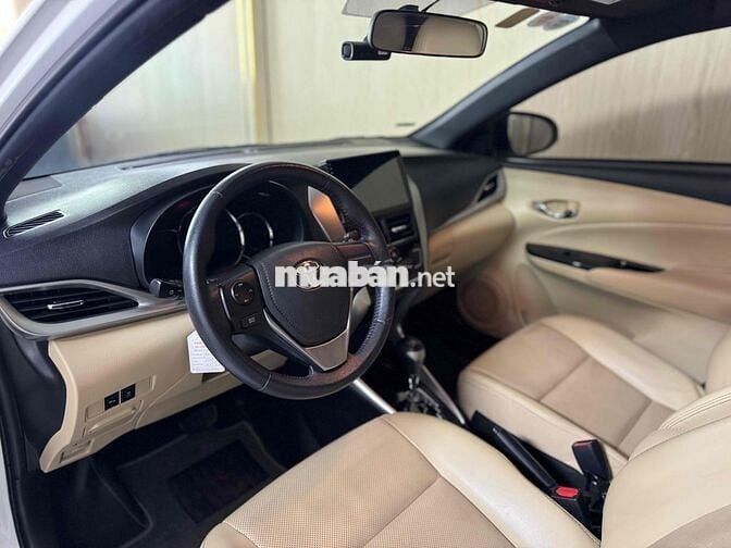 Toyota Yaris 2018 1.5G Trắng Tự động