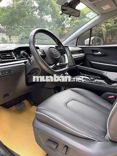 Hyundai Custin 2.0 Cao cấp sản xuất 2023