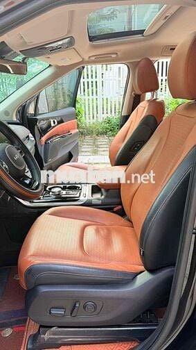 Kia Carnival 2.2D Signature  sản xuất 2024