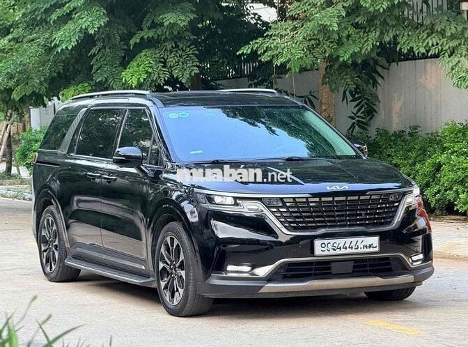 Kia Carnival 2.2D Signature  sản xuất 2024