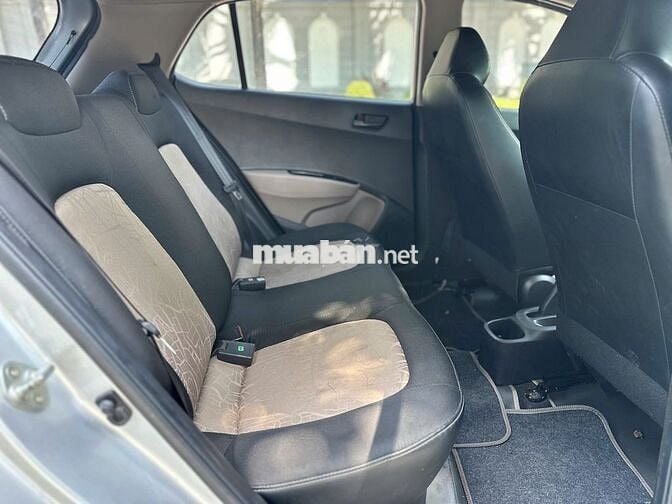 Hyundai I10 hatback 1.2 MT Base 2019 Bạc