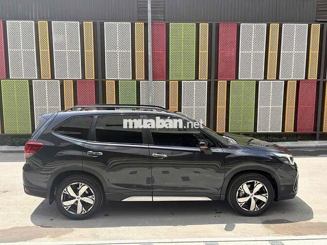 Subaru Forester 2.0IS Eyesight AWD 2019 Xám Nhập