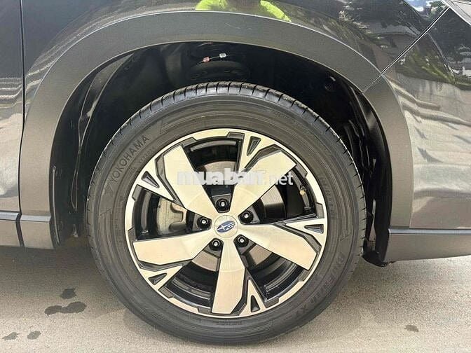Subaru Forester 2.0IS Eyesight AWD 2019 Xám Nhập