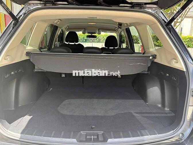 Subaru Forester 2.0IS Eyesight AWD 2019 Xám Nhập