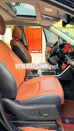 Kia Carnival 2.2D Signature  sản xuất 2024