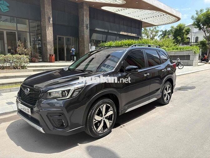 Subaru Forester 2.0IS Eyesight AWD 2019 Xám Nhập