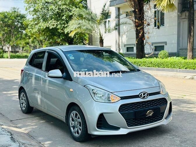 Hyundai I10 hatback 1.2 MT Base 2019 Bạc