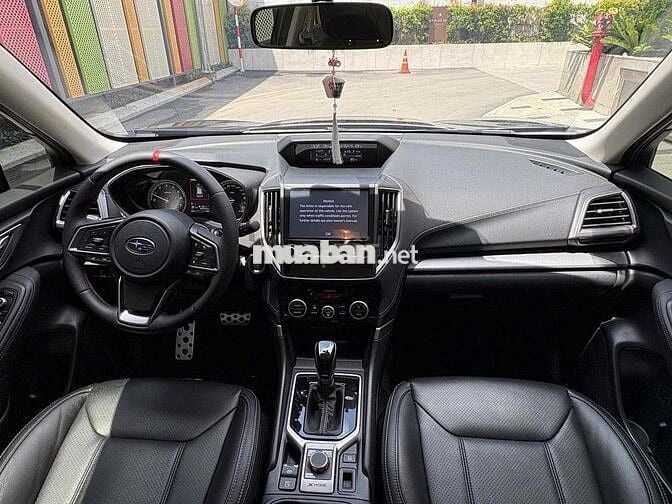 Subaru Forester 2.0IS Eyesight AWD 2019 Xám Nhập
