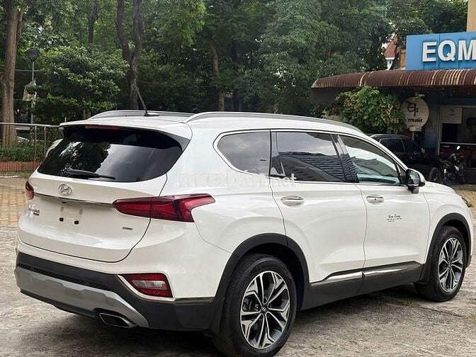 SANTAFE Premium full xăng 2019 chạy 6 vạn 9