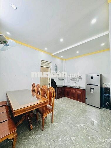 Cho thuê nhà nguyên căn Thuận Giao gần chợ đêm Hòa Lân full nội thất 