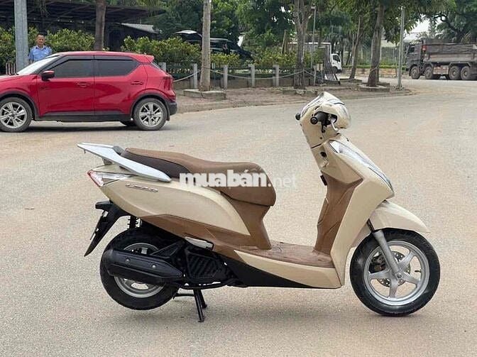 Honda Lead 125 FI 2014 Vàng kem