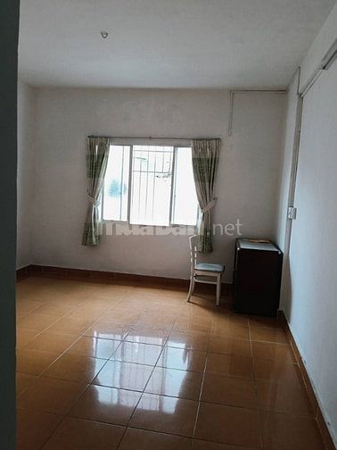 Giá 5tr / tháng, cọc 1 tháng.  Liện hệ chính chủ. 0933954377  Cần cho 