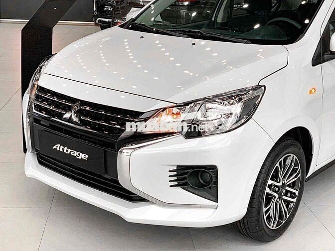 Mitsubishi Attrage 2024 Trắng 5 chỗ