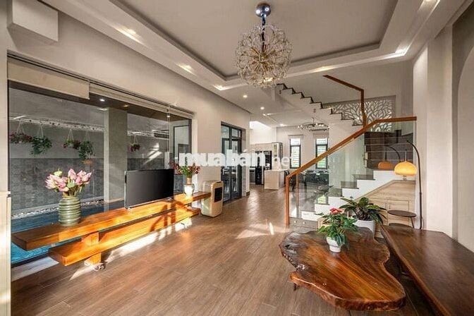 Biệt Thự Hồ Bơi Gần Cầu Thuận Phước Đà Nẵng | 150m² | 6 Phòng Ngủ