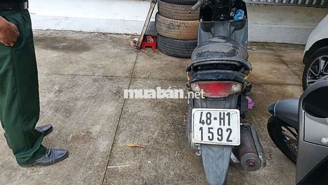 Yamaha Nouvo Thể thao Đen vàng