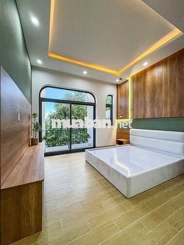 Nhà 1 trệt 1 lầu giá 1ty950 ngay Vòng xoay Tân Hiệp
