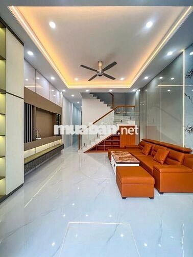 Nhà 1 trệt 1 lầu tại cổng sau KCN Nam Tân Uyên giá 1ty890