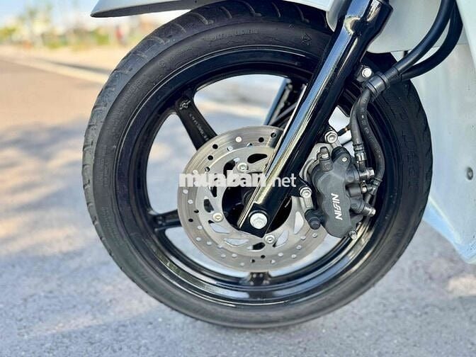 Honda SH150i SM108 Ý Trắng Tự động