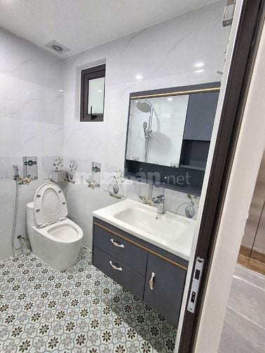 Tôi bán nhà 6 tầng nội thất đầy đủ, đầu ngõ 181, Trần Phú, Văn Quán HĐ