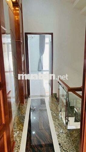 Nhà Mặt Tiền 4x23 3lầu 5pn 6wc sân thượng