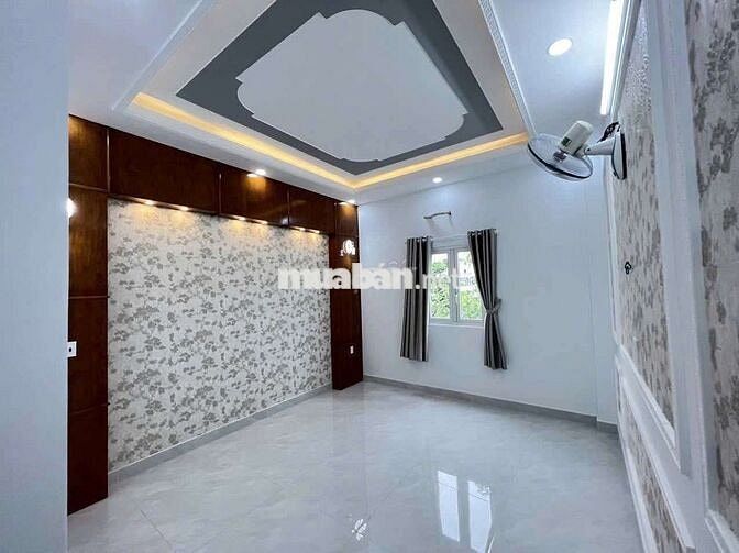 Nhà Mặt Tiền 4x23 3lầu 5pn 6wc sân thượng