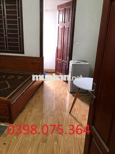 tôi còn 1 phòng còn trống rộng 15m2, có điều hòa, nóng lạnh đầy dủ