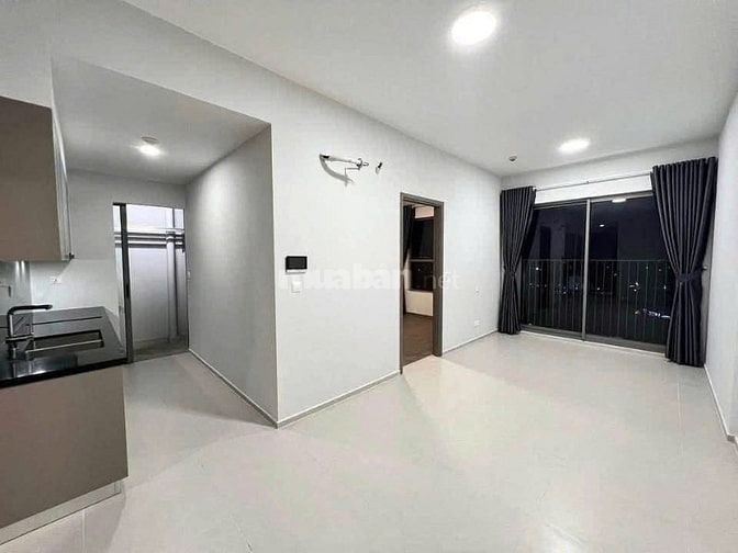 Chung cư Âu Cơ Tower 3Pn 97m2 ko nội thất giá 10 tr/th, trống sẵn.