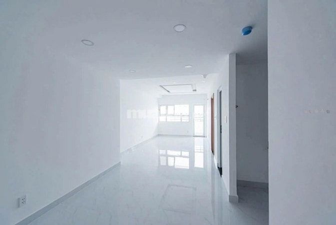 Cho thuê căn hộ 3p ngủ C/c Âu cơ,Đường Âu cơ- Phú Thọ Hòa giá 10,5tr
