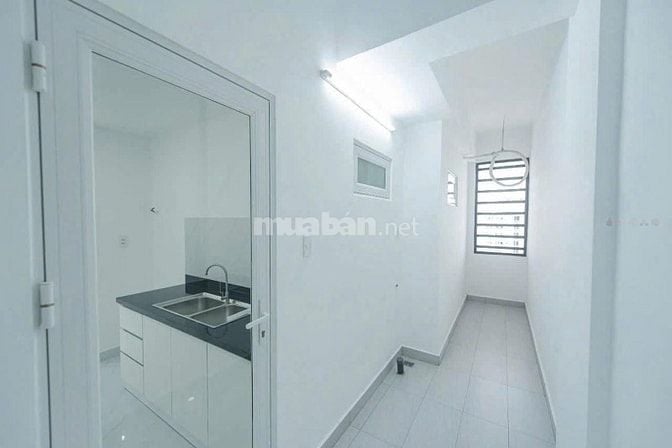 Cho thuê căn hộ 3p ngủ C/c Âu cơ,Đường Âu cơ- Phú Thọ Hòa giá 10,5tr