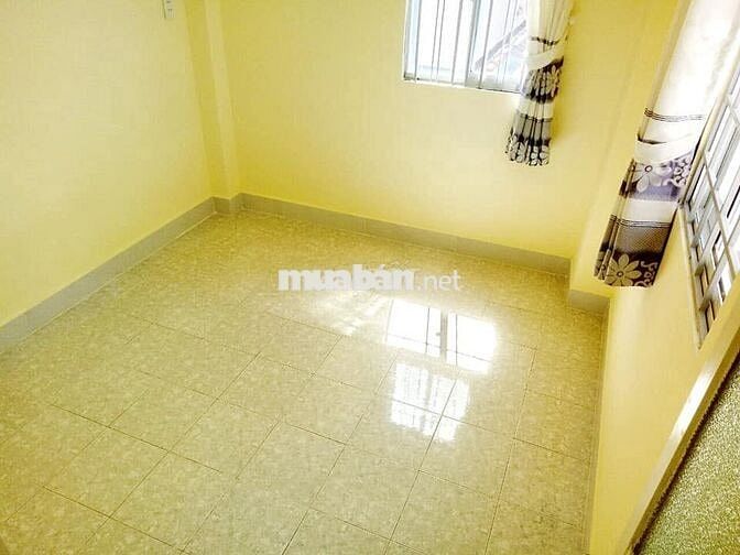 Cho thuê nhà 2 lầu 3PN, 2WC, 2 máy lạnh, giá 8,5tr/ tháng