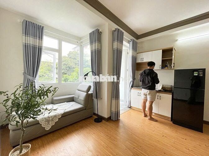 Studio ban công siêu rộng-Full nội thất-Gần Văn Lang-Công Nghiệp