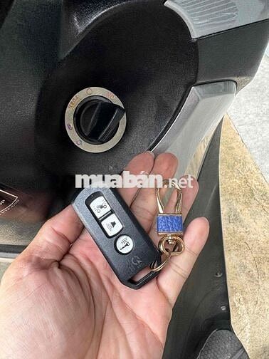 Honda SH 150 Bạc Zin chưa rớt đầu