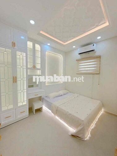 Bán Nhà Q7 Tân Thuận Tây 58m² - Ngang 9m Đẹp Hiếm, 4PN Full Nội Thất -