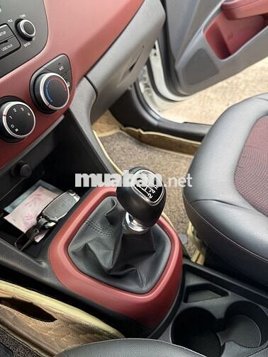 Hyundai i10 2021 1.2 MT Bản Đủ Trắng