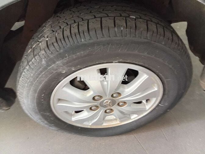 Toyota Innova G 2011 Đen 7 chỗ