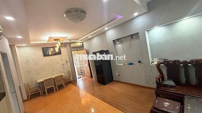 CHO THUE CHUNG CU BÙI VIỆN 9 triu 3PN