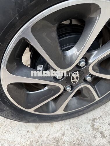 Hyundai i10 2021 1.2 MT Bản Đủ Trắng