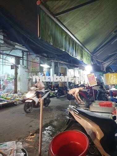 Mặt bằng kinh doanh mua bán kết hợp vừa ở vừa kinh doanh buôn bán 